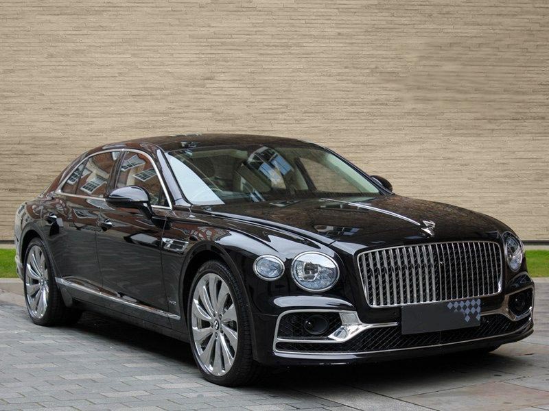 Bentley Flying Spur Sports car for airport transfer birmingham