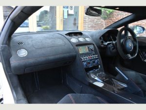 Lamborghini Gallardo hummer limo hire birmingham