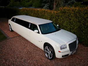 chrysler limo for Birmingham Hire